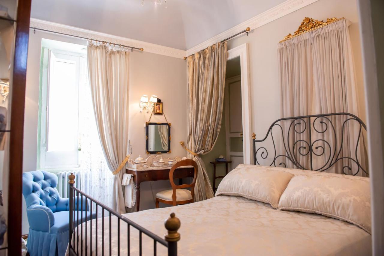 Casa Isabella B&B ロッカ・サン・ジョヴァンニ エクステリア 写真