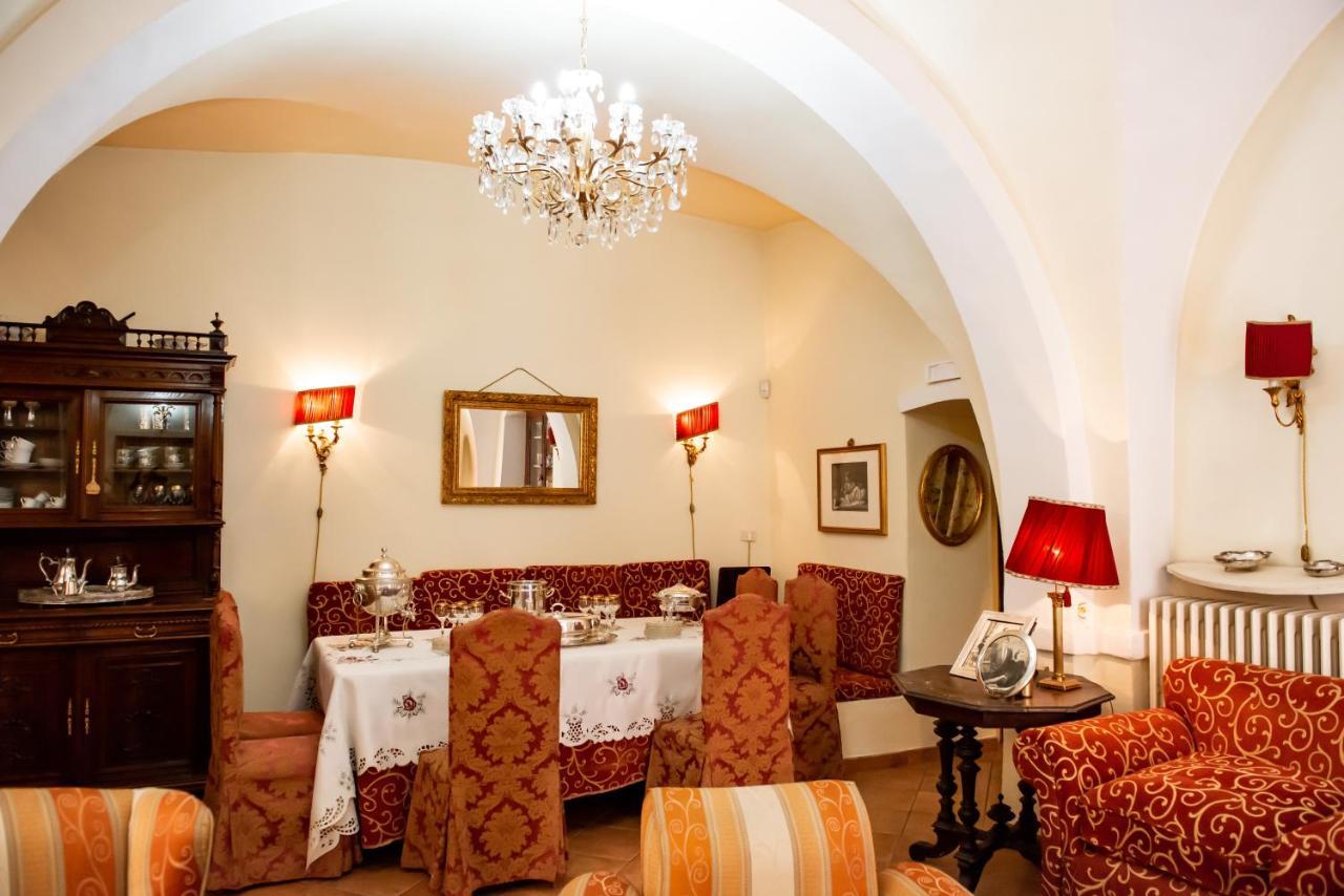 Casa Isabella B&B ロッカ・サン・ジョヴァンニ エクステリア 写真